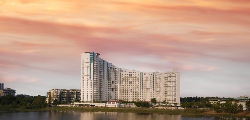 LUXURY FLAT 4 BHK FOR SALE IN DLF RIVERSIDE VYTILLA KOCHI WITH WATERFRONT VIEW