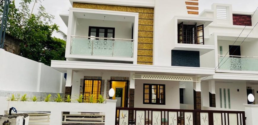 4 BHK BEAUTIFUL VILLA FOR SALE KAKKANAD KOCHI