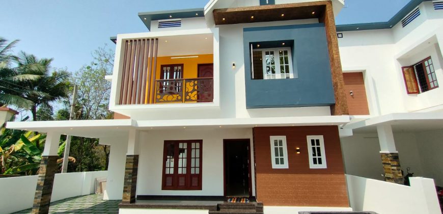 3 BHK BEAUTIFUL VILLA FOR SALE KAKKANAD KOCHI