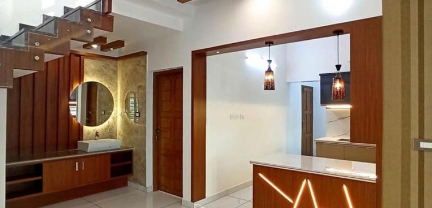 BRAND NEW 4 BHK VILLA WITH 8.5 CENT LAND KAKKANAD KOCHI